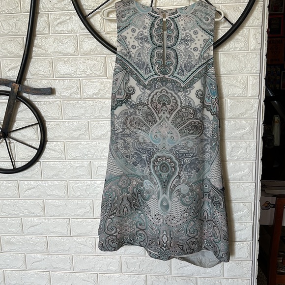 FOREVER NEW satin print dress - Picture 4 of 4